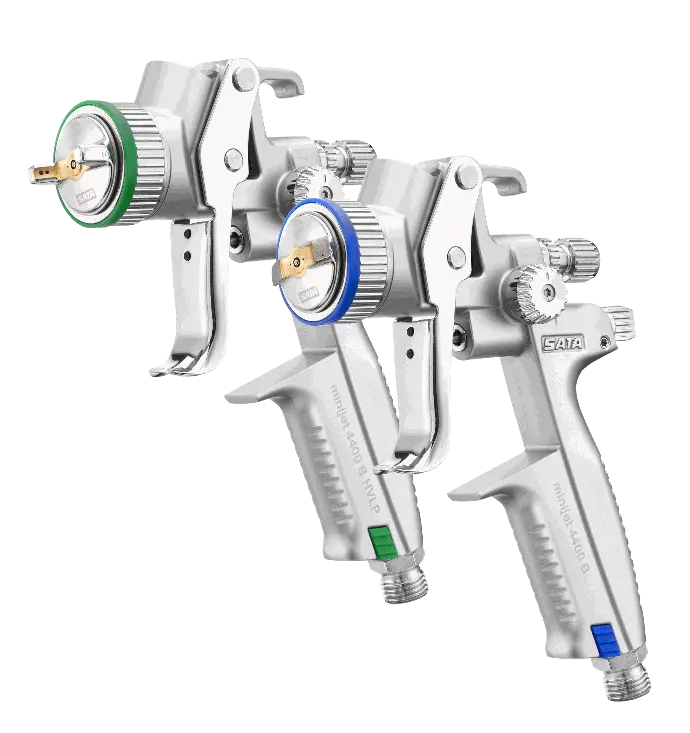 Pistolet SATAminijet 4400 B – Application très précise Deux pistolets de précision SATAminijet 4400 B HVLP et RP - très maniables car petits et légers